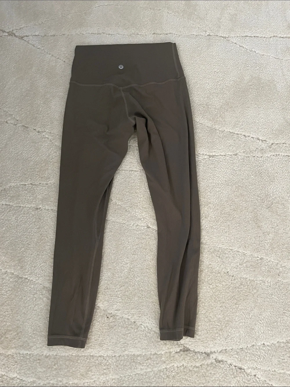 Lululemon sz6 ribbed khaki green leggings